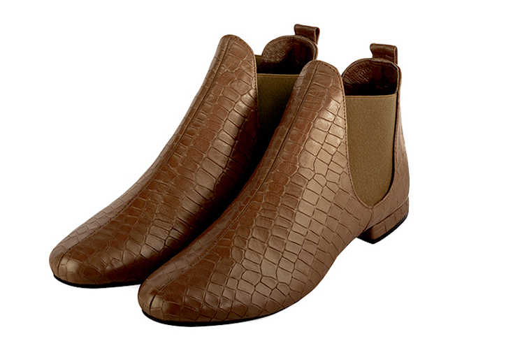 Caramel brown women's ankle boots, with elastics. Round toe. Flat block heels. Front view - Florence KOOIJMAN